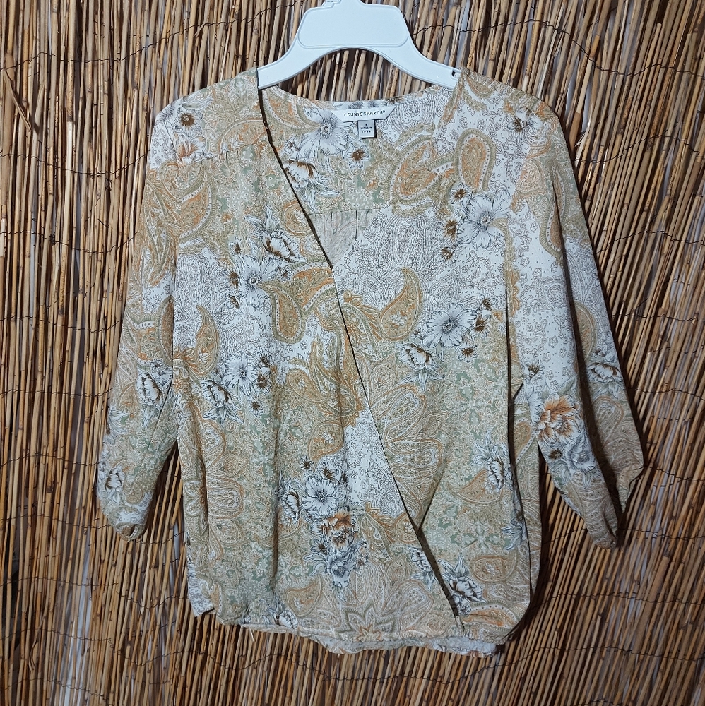 Counterparts Blouse size small - Picture 9 of 9